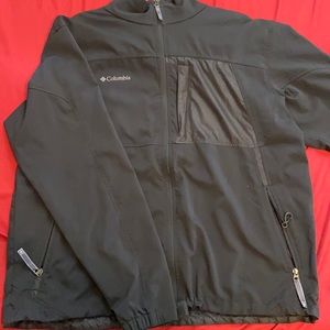 Columbia Black soft shell pullover X-Large